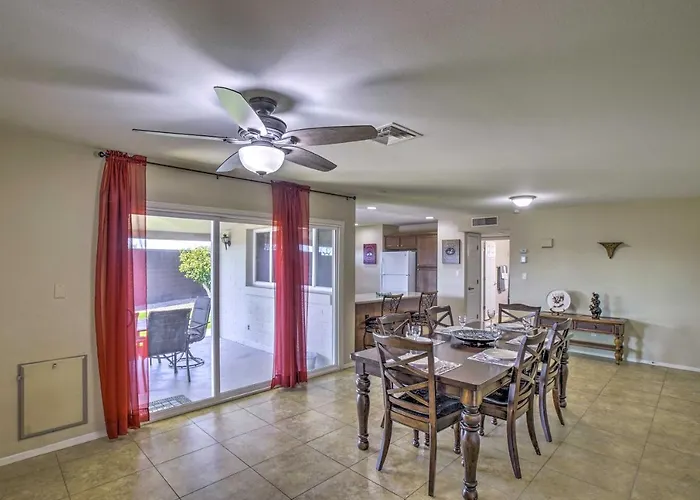 Patio + Yard: Pet-friendly Gem In Litchfield Park! Litchfield Park