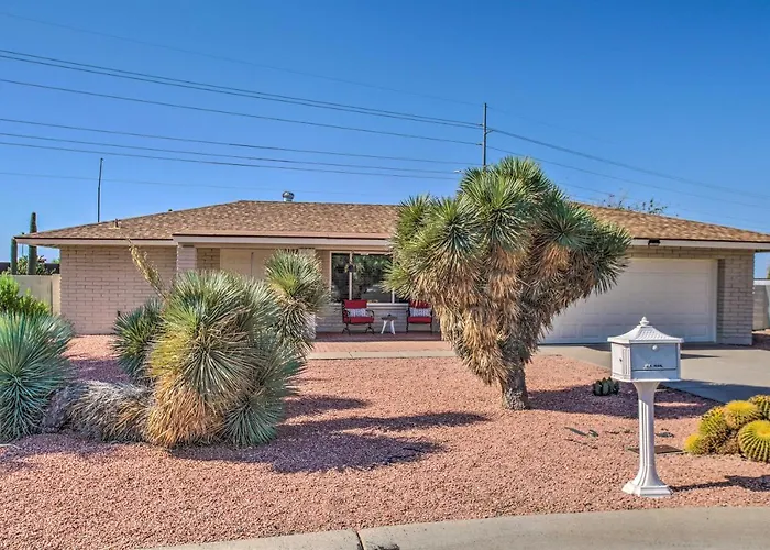 Patio + Yard: Pet-friendly Gem In Litchfield Park! Litchfield Park