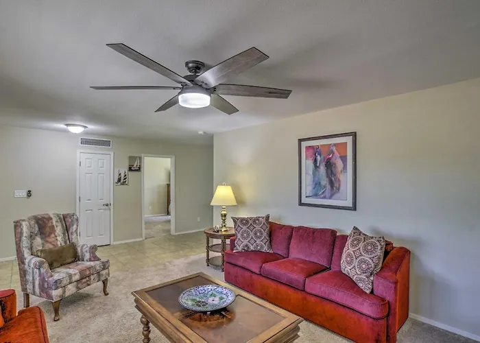 Holiday home Patio + Yard: Pet-friendly Gem In Litchfield Park! Litchfield Park