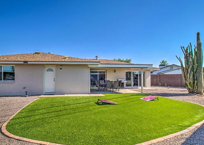Holiday home Patio + Yard: Pet-friendly Gem In Litchfield Park!