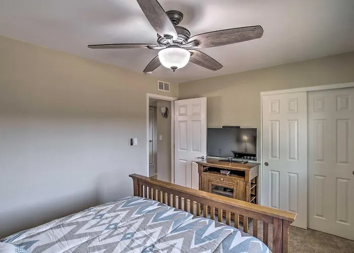 Holiday home Patio + Yard: Pet-friendly Gem In Litchfield Park! Litchfield Park